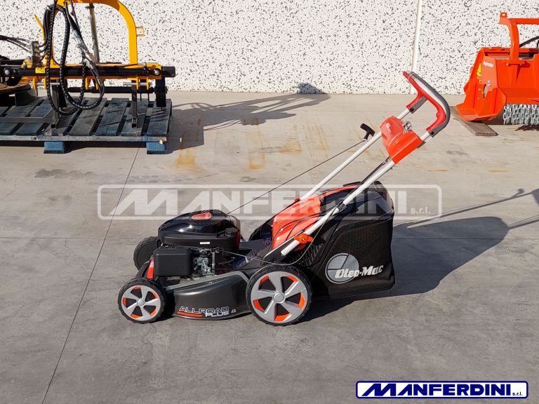 Self-propelled lawn mower G48TK ALLROAD PLUS 4