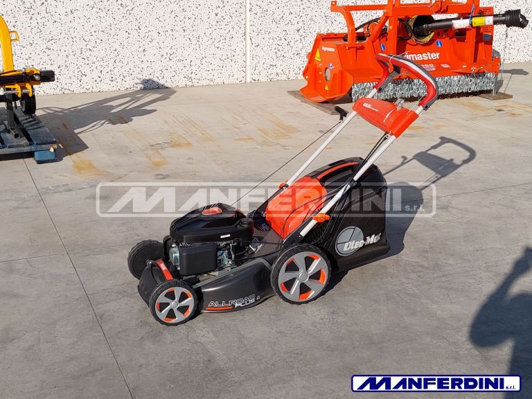 Self-propelled lawn mower G48TK ALLROAD PLUS 4