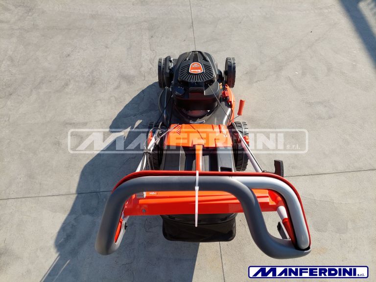 Self-propelled lawn mower G48TK ALLROAD PLUS 4